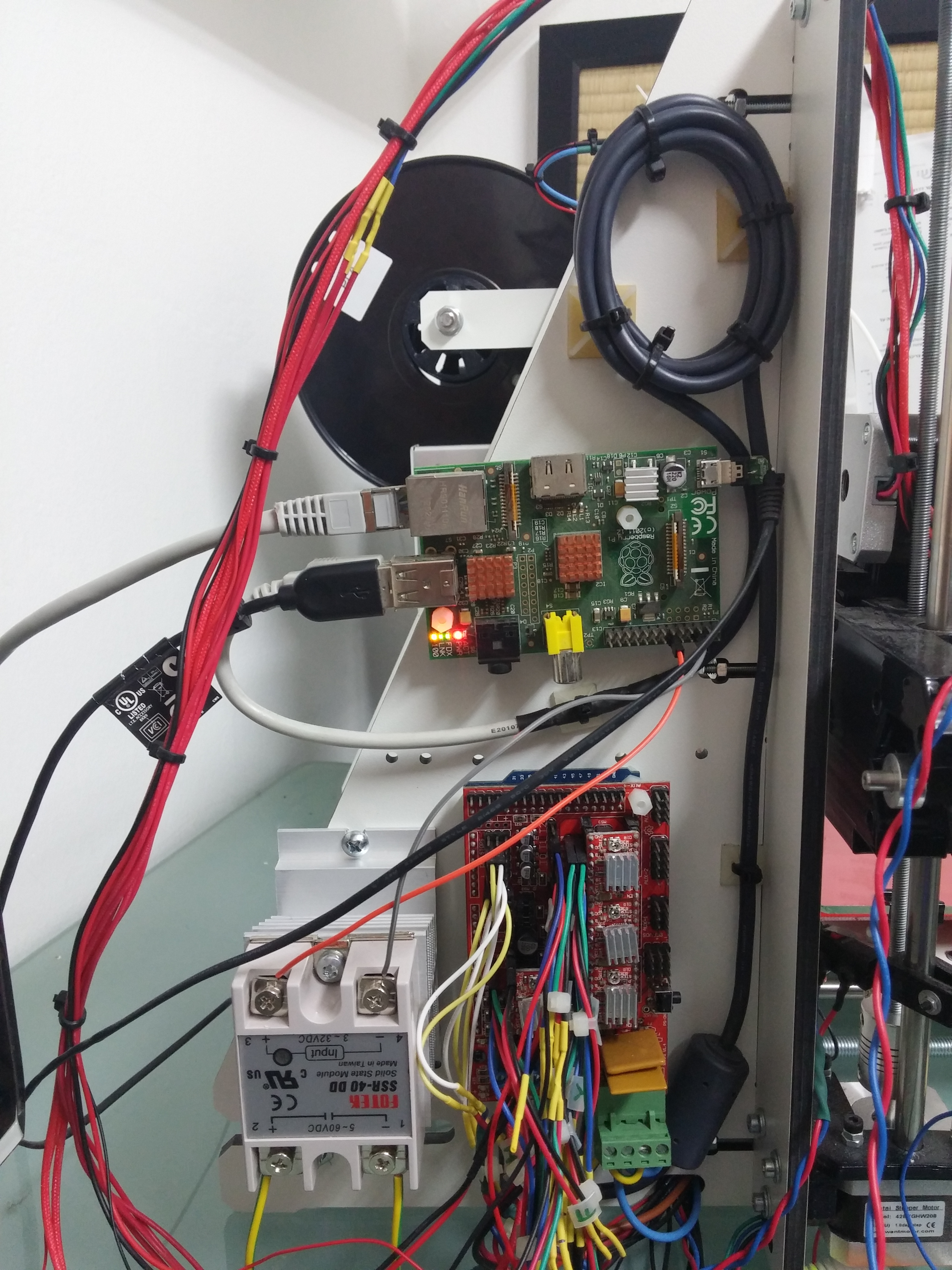 OctoPi - Remote Control 3D Printing